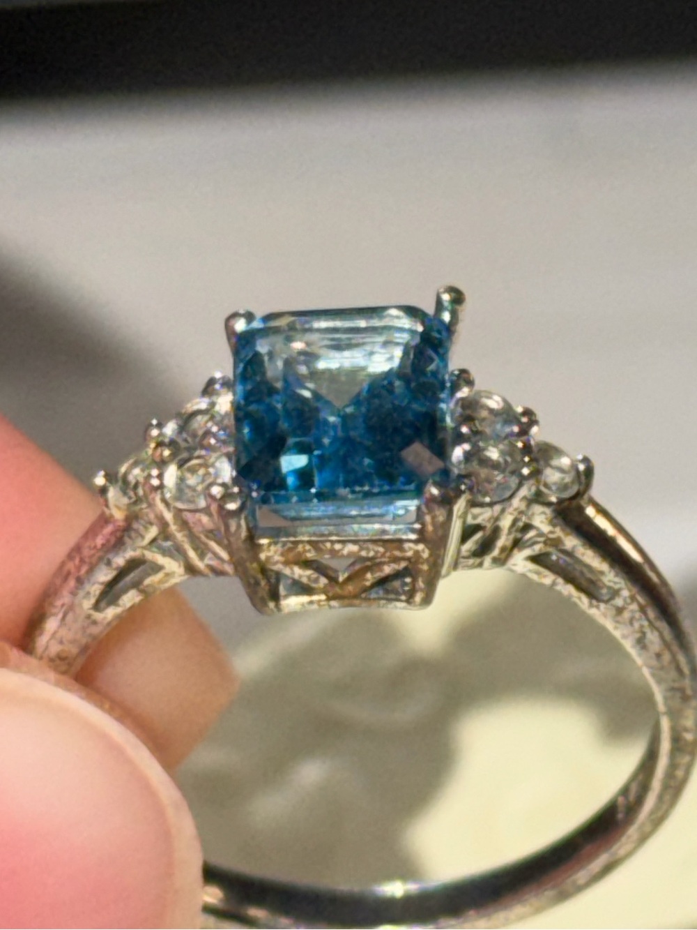 925 Silver Blue Topaz Emerald-Cut Stone Ring with Side Accent Stones - Picture 2 of 4